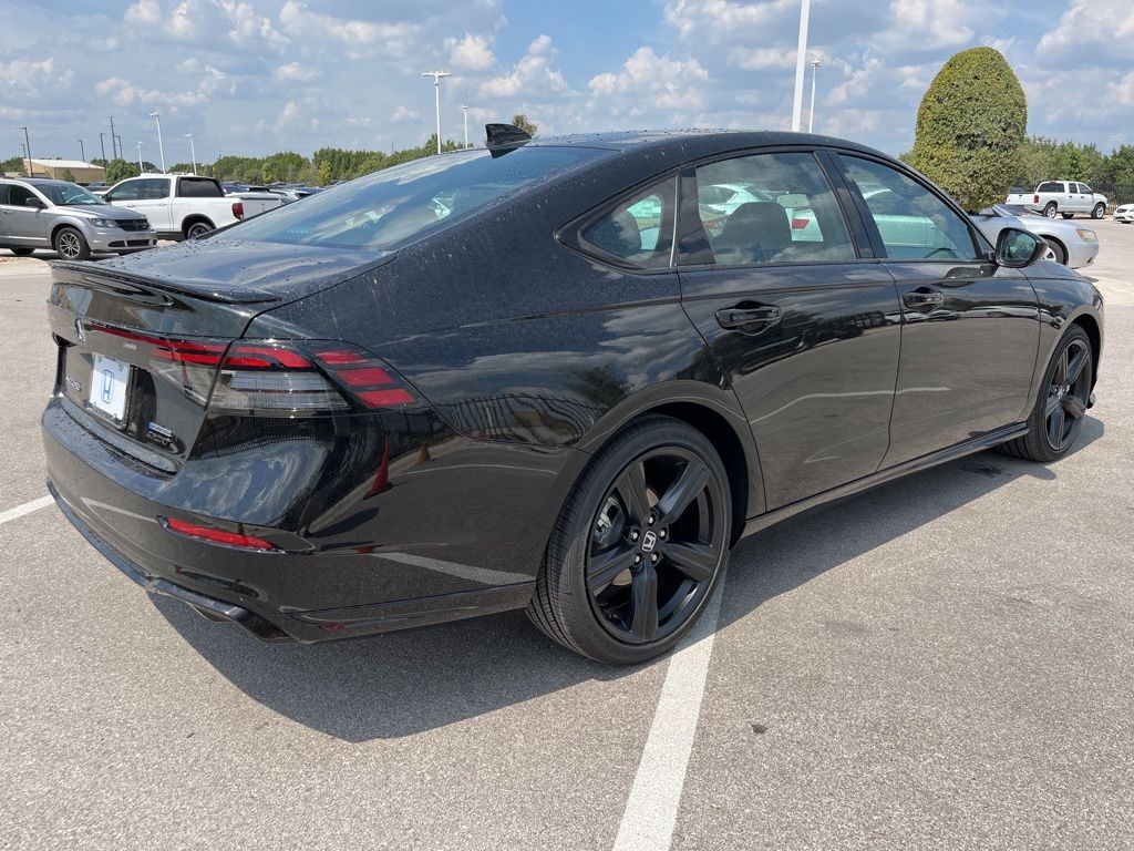 2025 Honda Accord Hybrid Sport-L photo 2