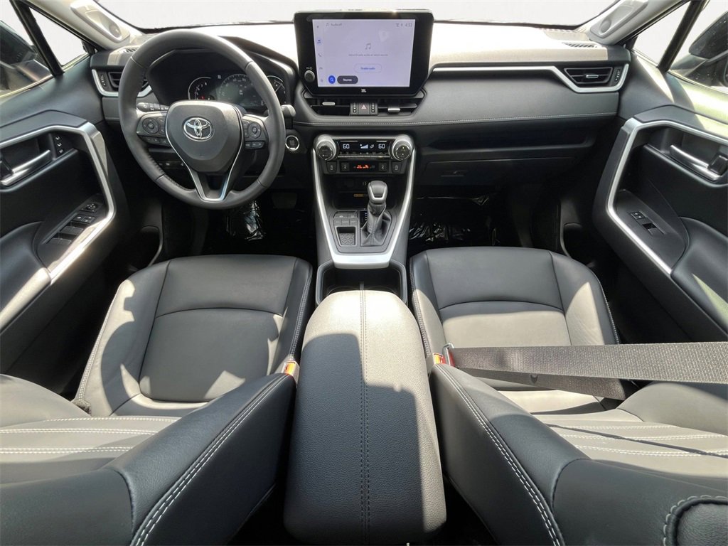 2024 Toyota RAV4 XLE Premium photo 3