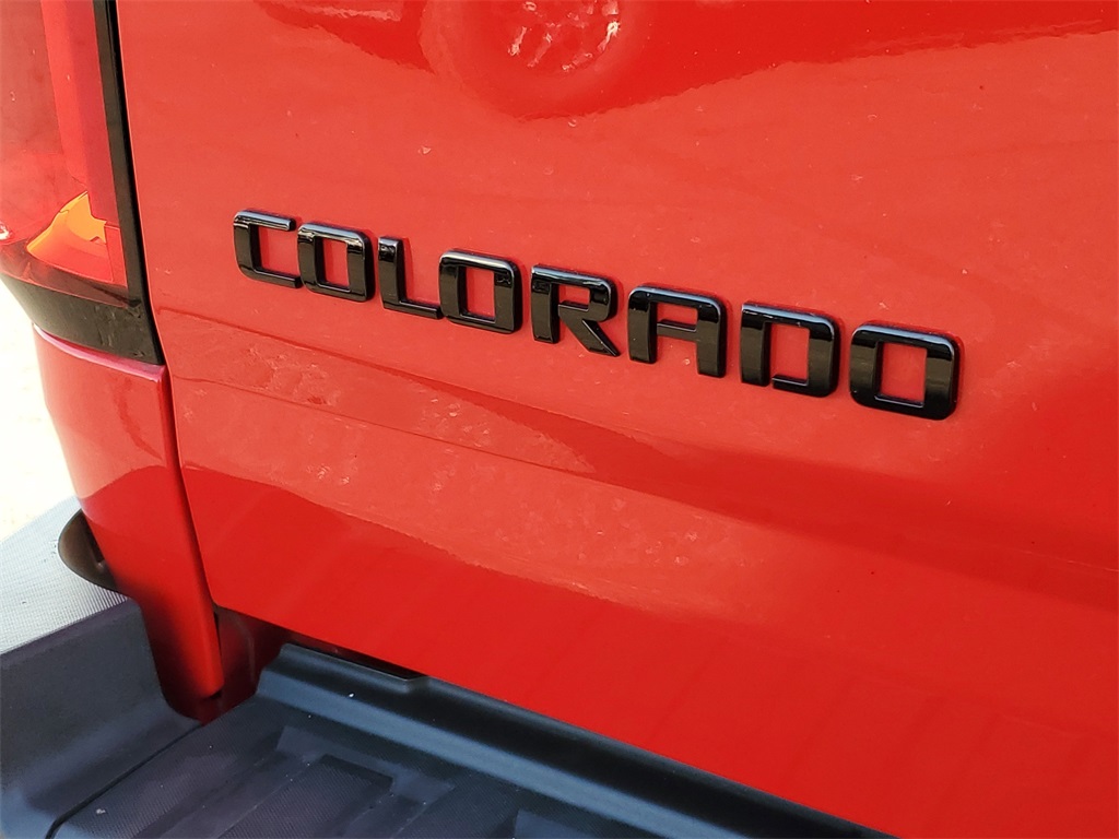 2019 Chevrolet Colorado LT photo 27