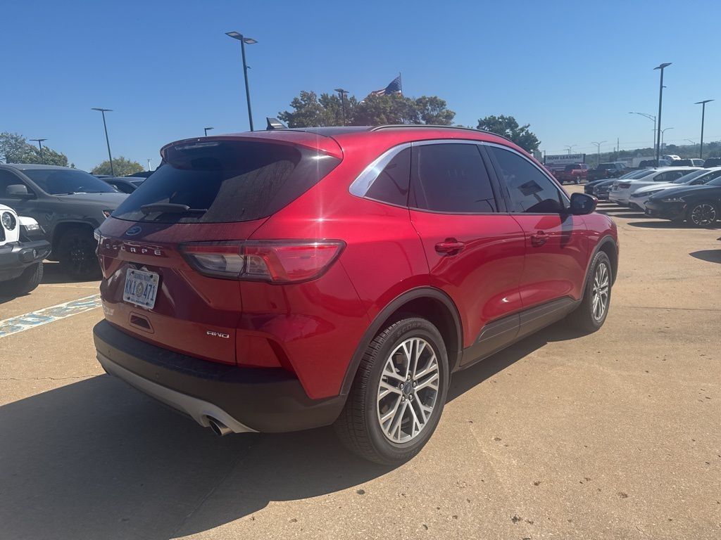 2022 Ford Escape SEL photo 3
