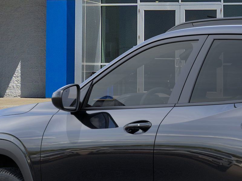 2025 Chevrolet Trax LT photo 10