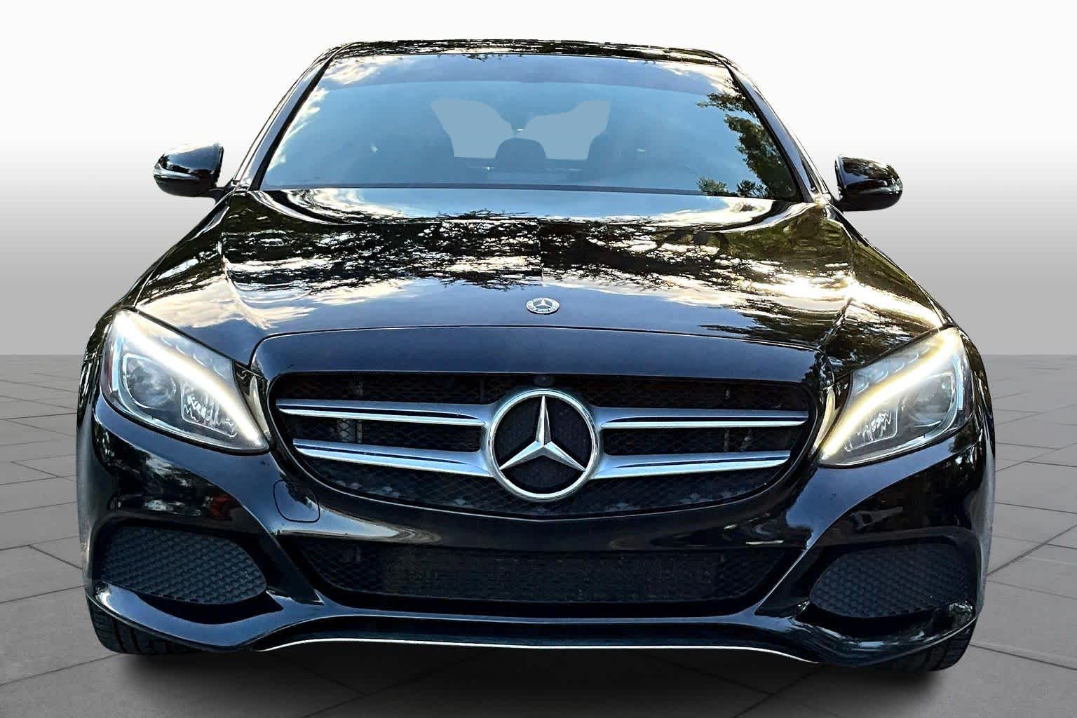 2018 Mercedes Benz C 300 photo 3