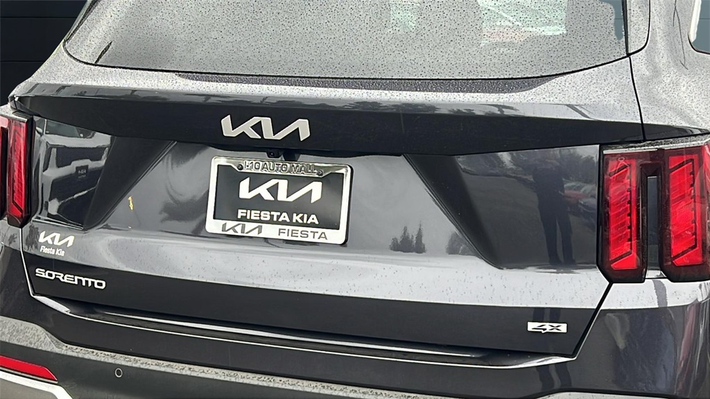 2025 Kia Sorento EX photo 9