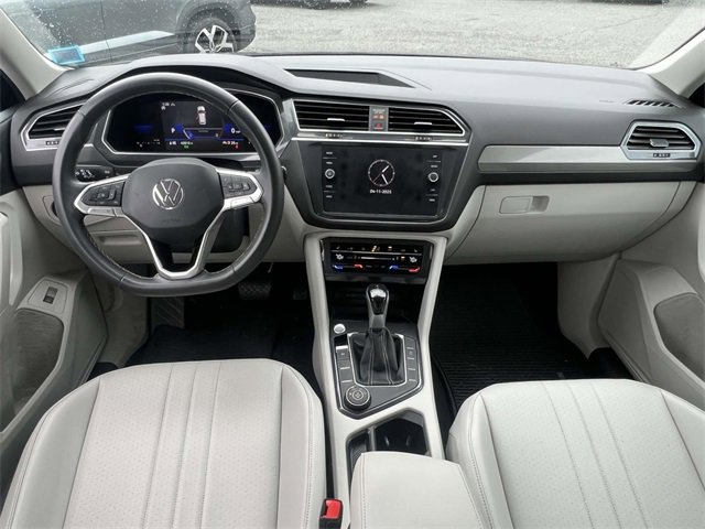 2022 Volkswagen Tiguan SE photo 11