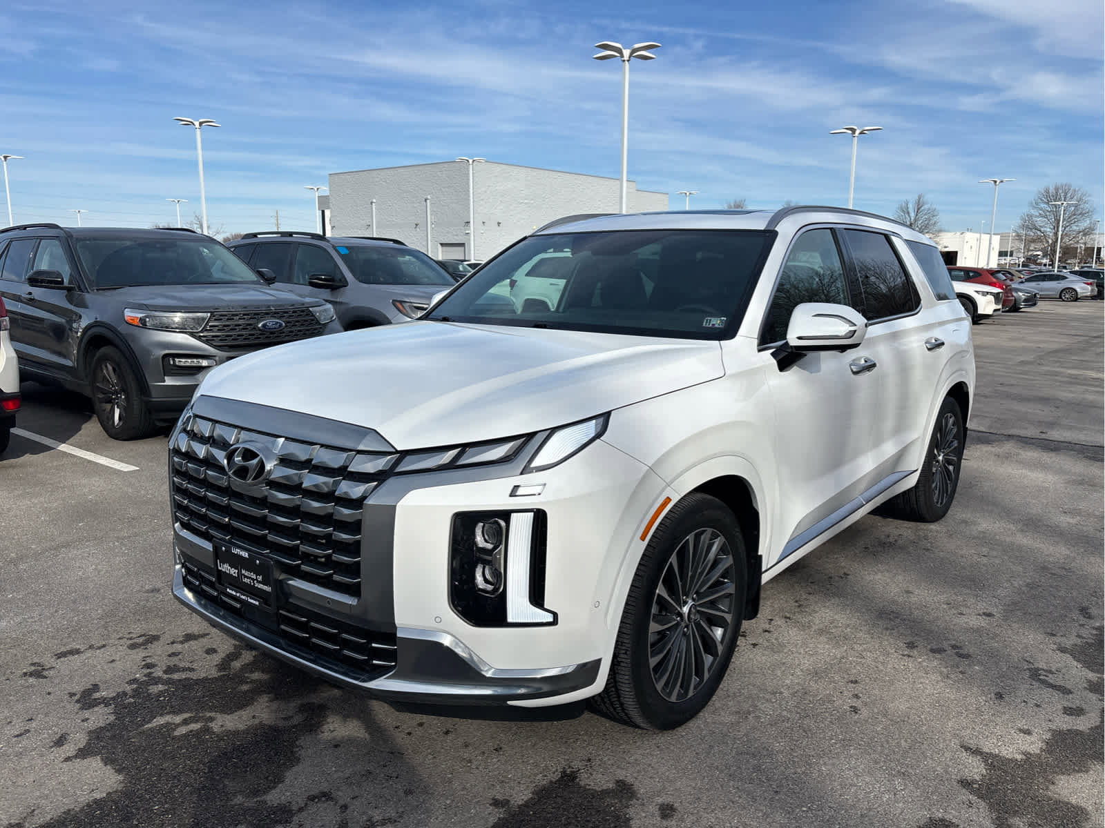 Used 2024 Hyundai Palisade Calligraphy with VIN KM8R7DGE2RU747600 for sale in Kansas City