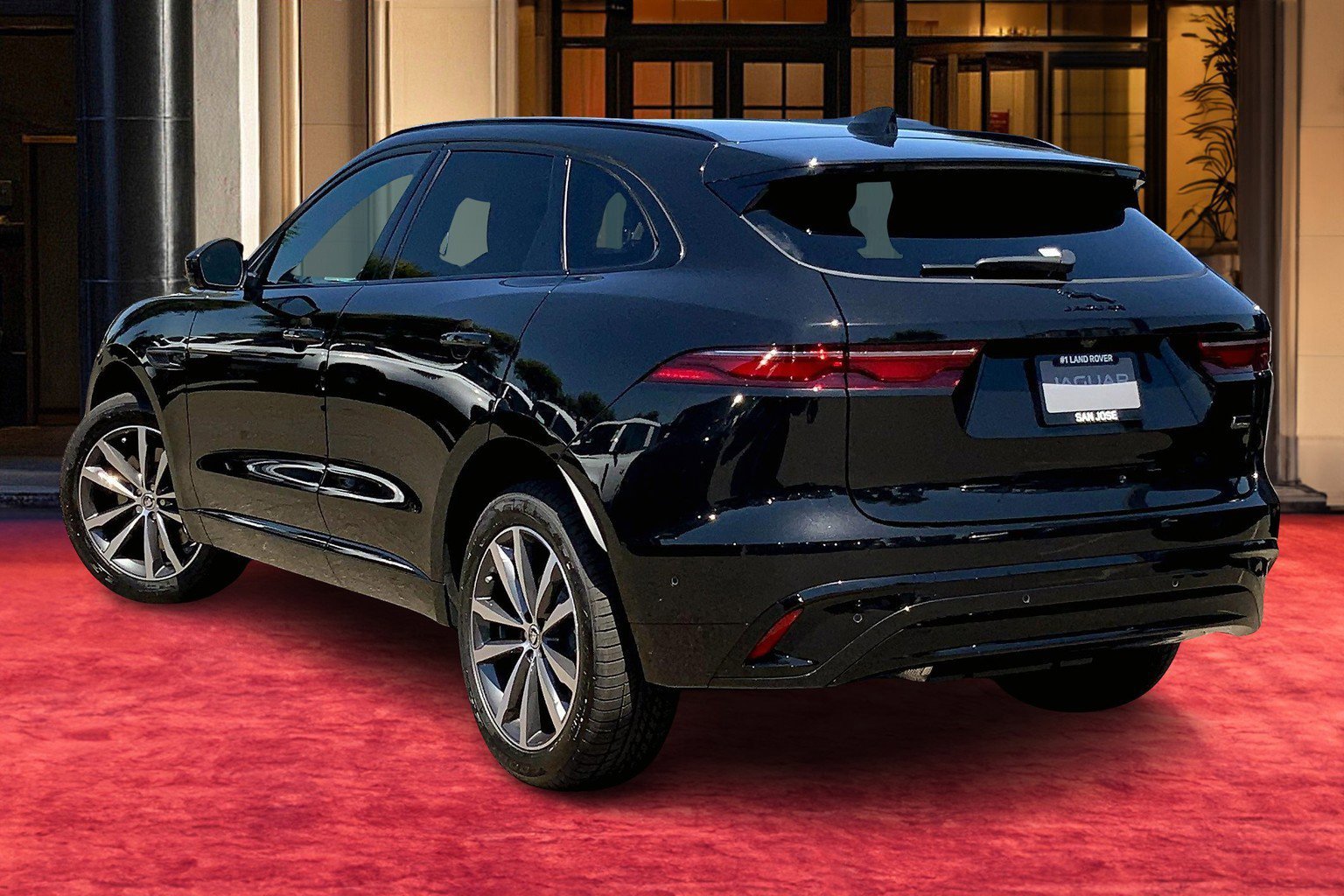 2026 Jaguar F-PACE P250 R-Dynamic S photo 3