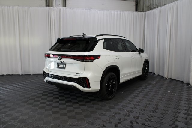 2025 Volkswagen Tiguan SE R-Line Black photo 12