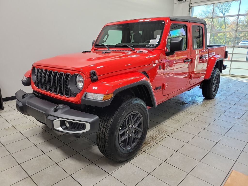 2025 Jeep Gladiator Sport S photo 3