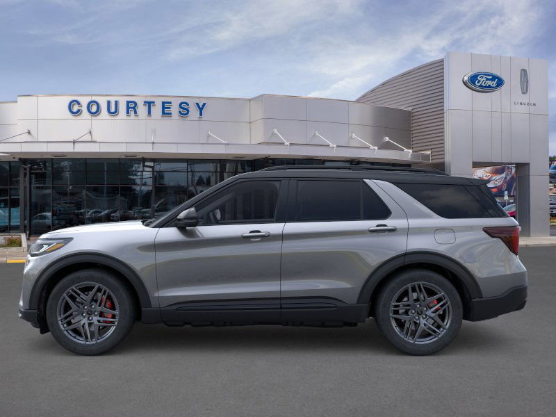2025 Ford Explorer ST photo 2