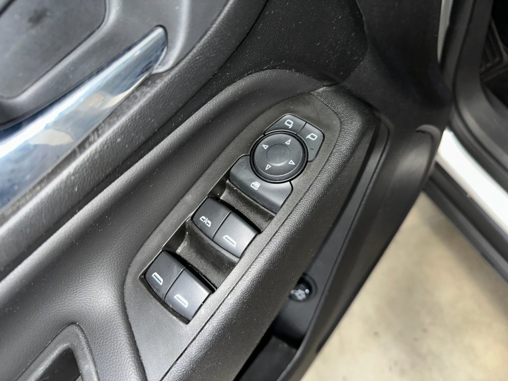 2021 Chevrolet Equinox LT photo 4