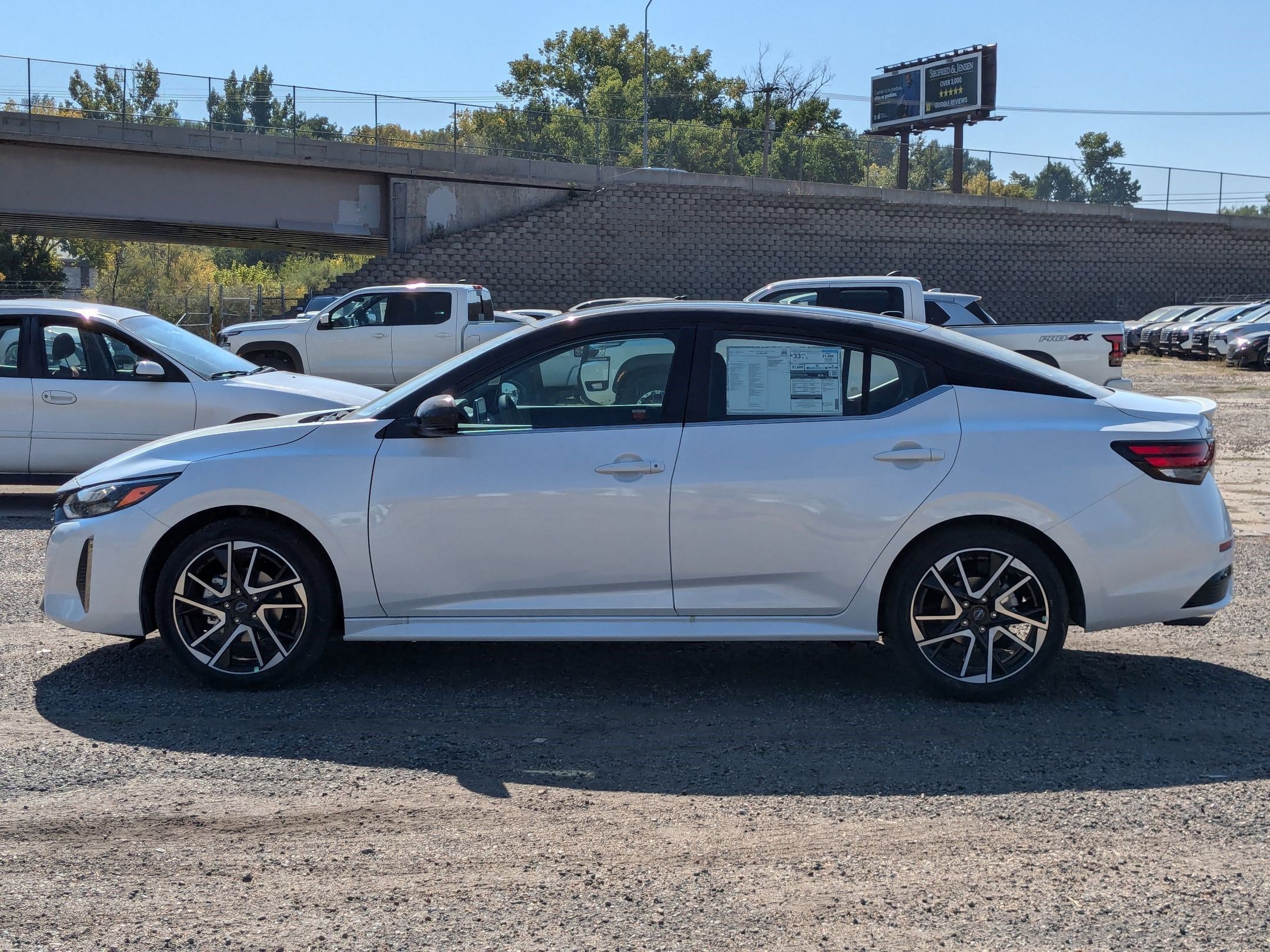 2025 Nissan Sentra SR photo 6