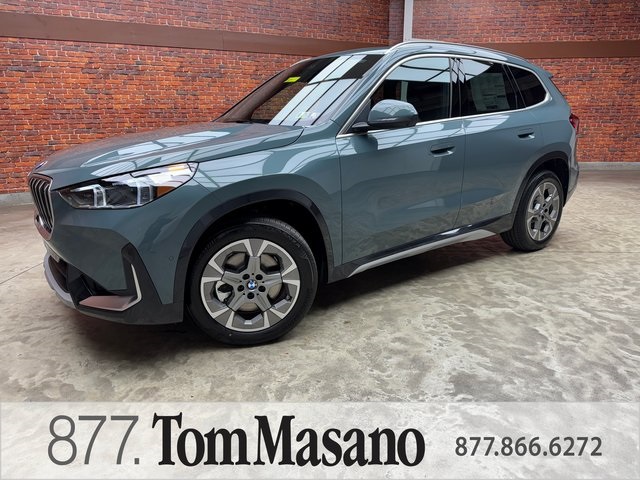 2026 BMW X1 28i's photo