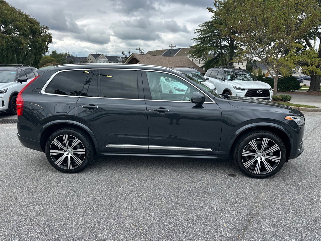 2021 Volvo XC90 Inscription photo 2