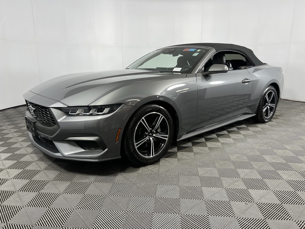 2024 Ford Mustang EcoBoost photo 2