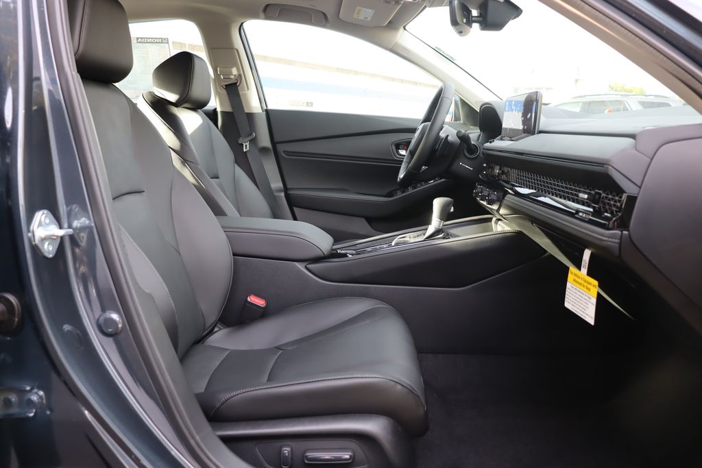 2025 Honda Accord Touring photo 20