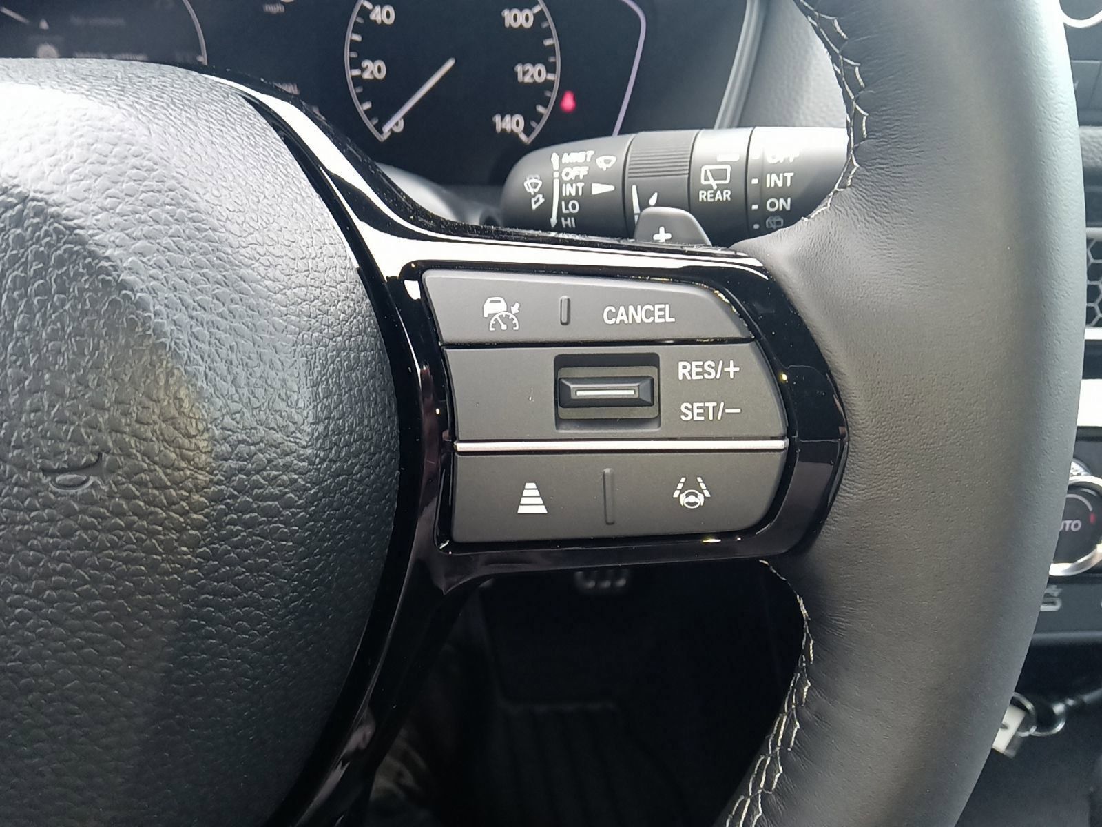 2025 Honda Civic Hatchback Hybrid Sport photo 6