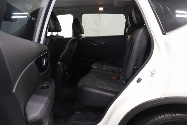 2017 Nissan Rogue SL photo 10