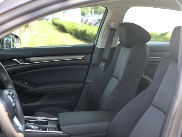 2021 Honda Accord 1.5T LX photo 11