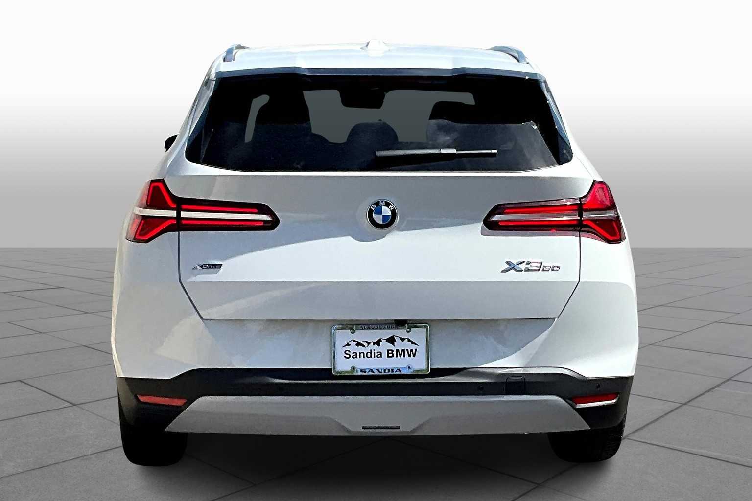2026 Bmw X3 photo 3
