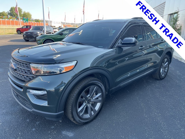 2023 Ford Explorer XLT photo 2