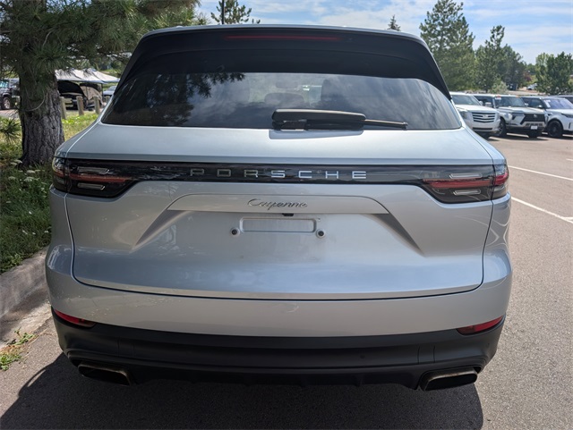 2019 Porsche Cayenne Base photo 3