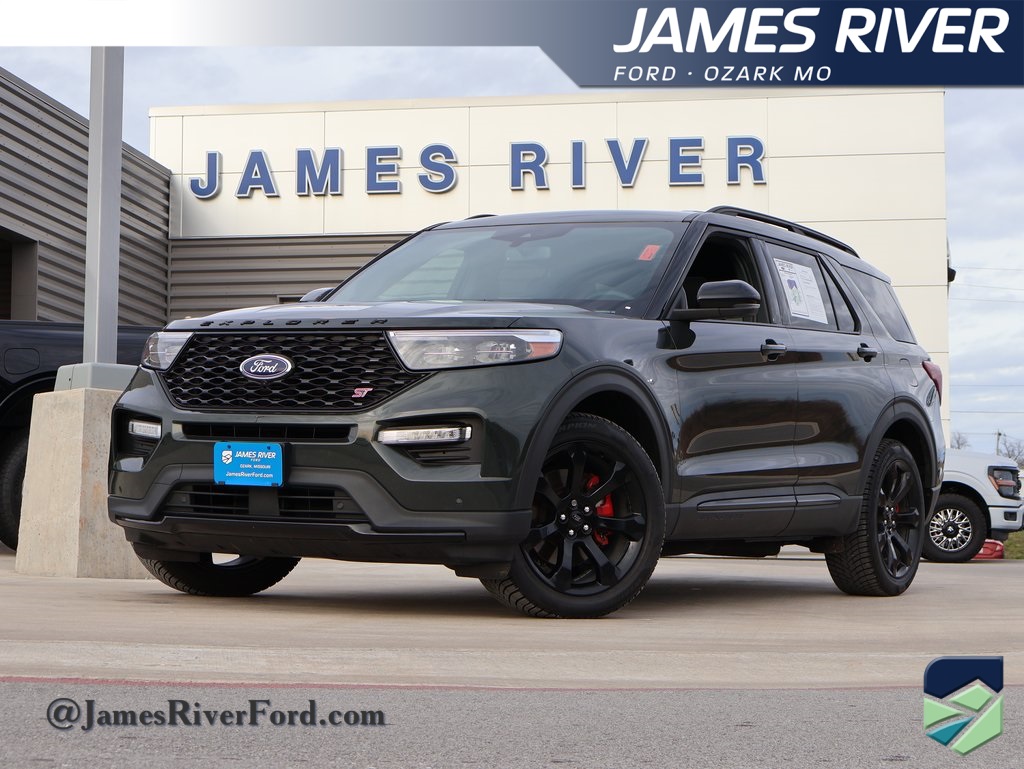 2024 Ford Explorer ST's photo