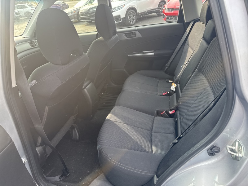 2012 Subaru Forester 2.5X photo 11