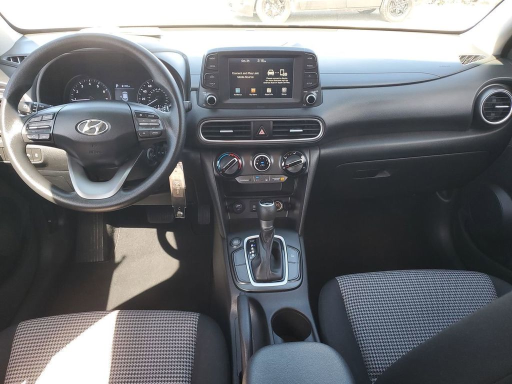 Used 2019 Hyundai Kona SE with VIN KM8K12AAXKU307479 for sale in Punta Gorda, FL