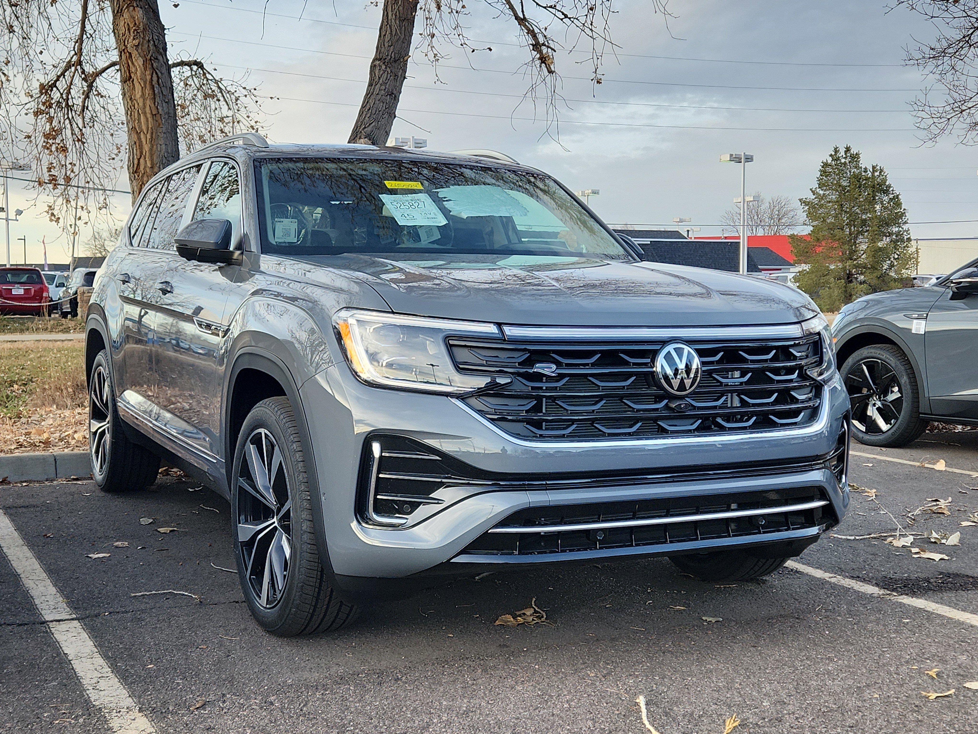 2026 Volkswagen Atlas SEL Premium R-Line's photo