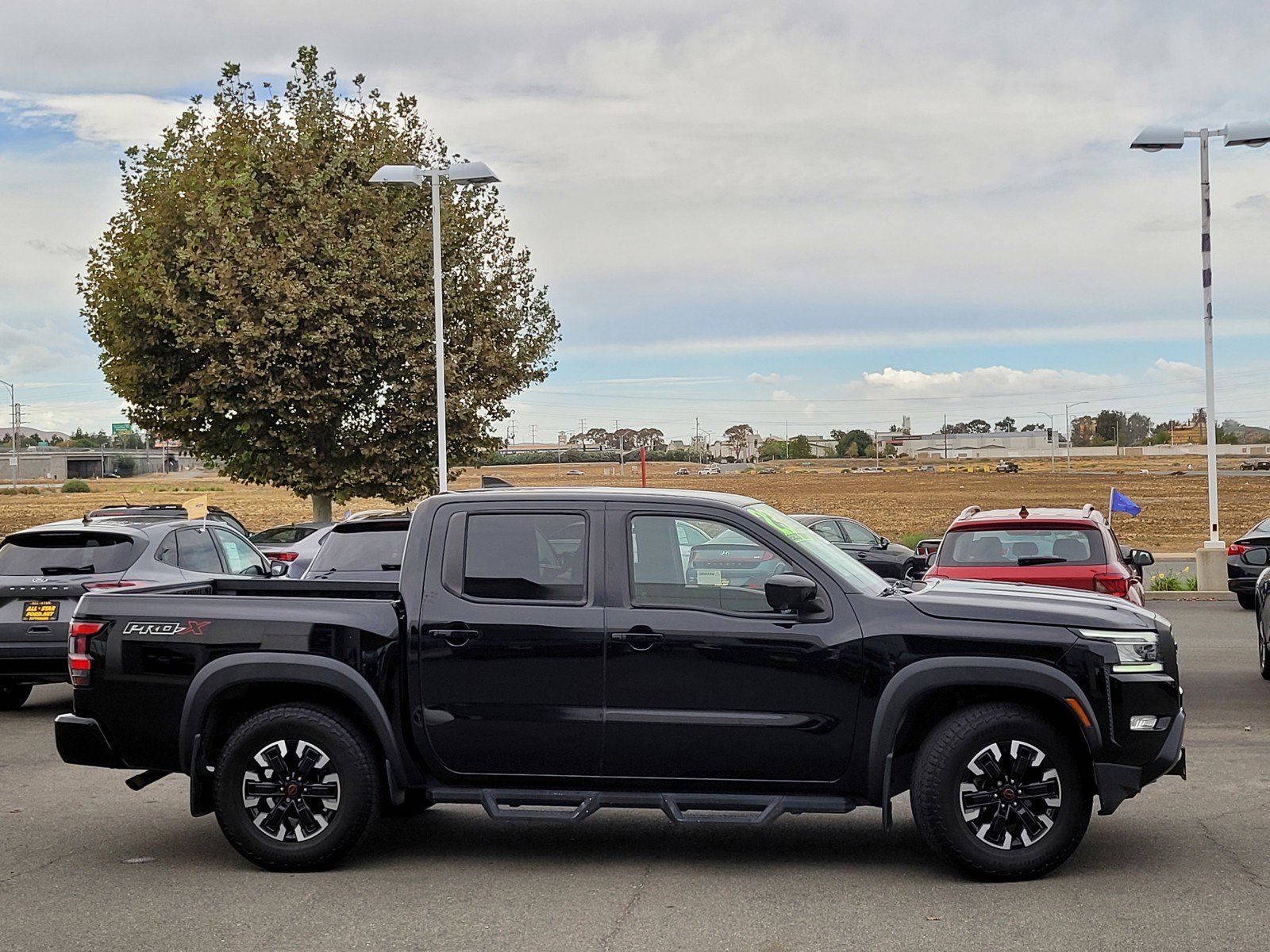 2023 Nissan Frontier PRO-X photo 3