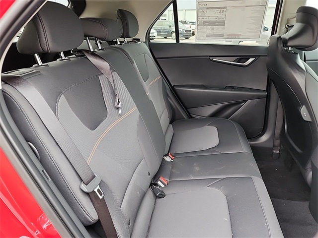 2025 Kia Niro LX photo 17