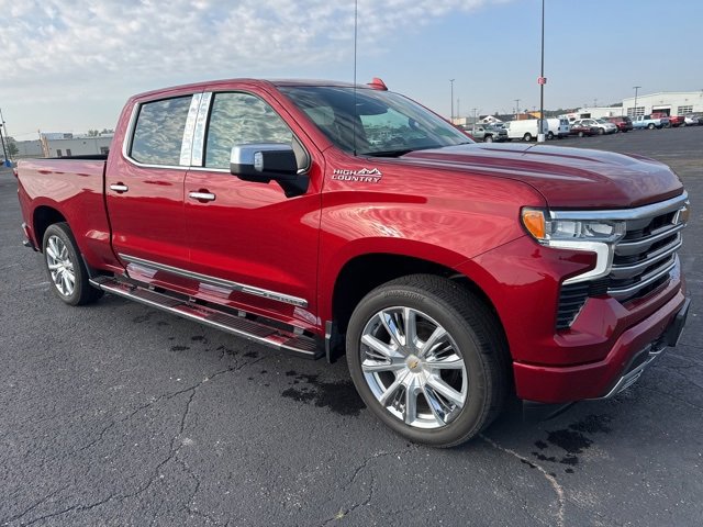 2024 Chevrolet Silverado 1500 High Country photo 3