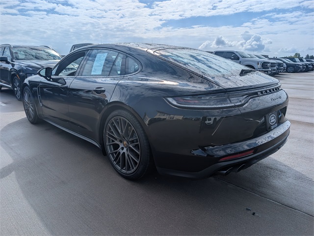 2022 Porsche Panamera 4 Platinum photo 5