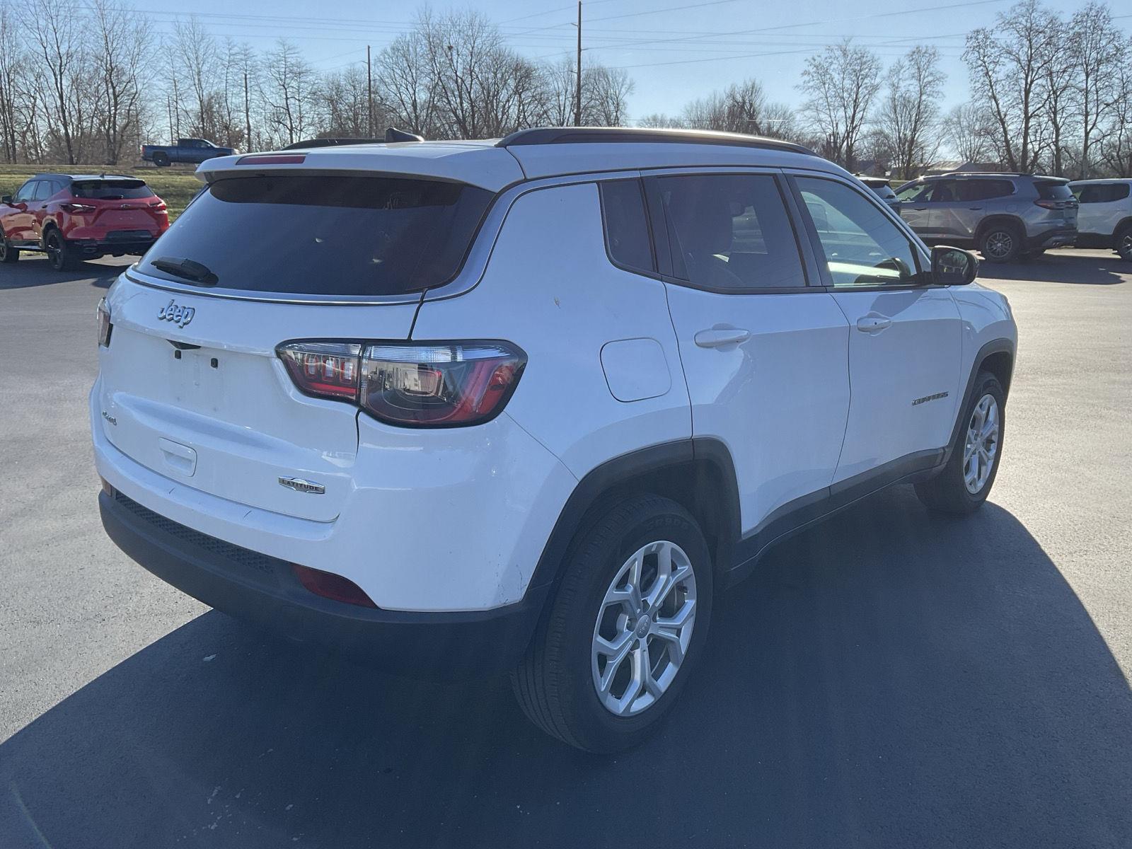 2024 Jeep Compass North Edition Latitude photo 3