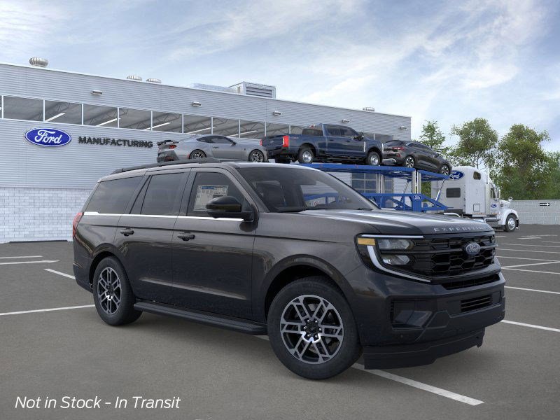 2025 Ford Expedition photo 7