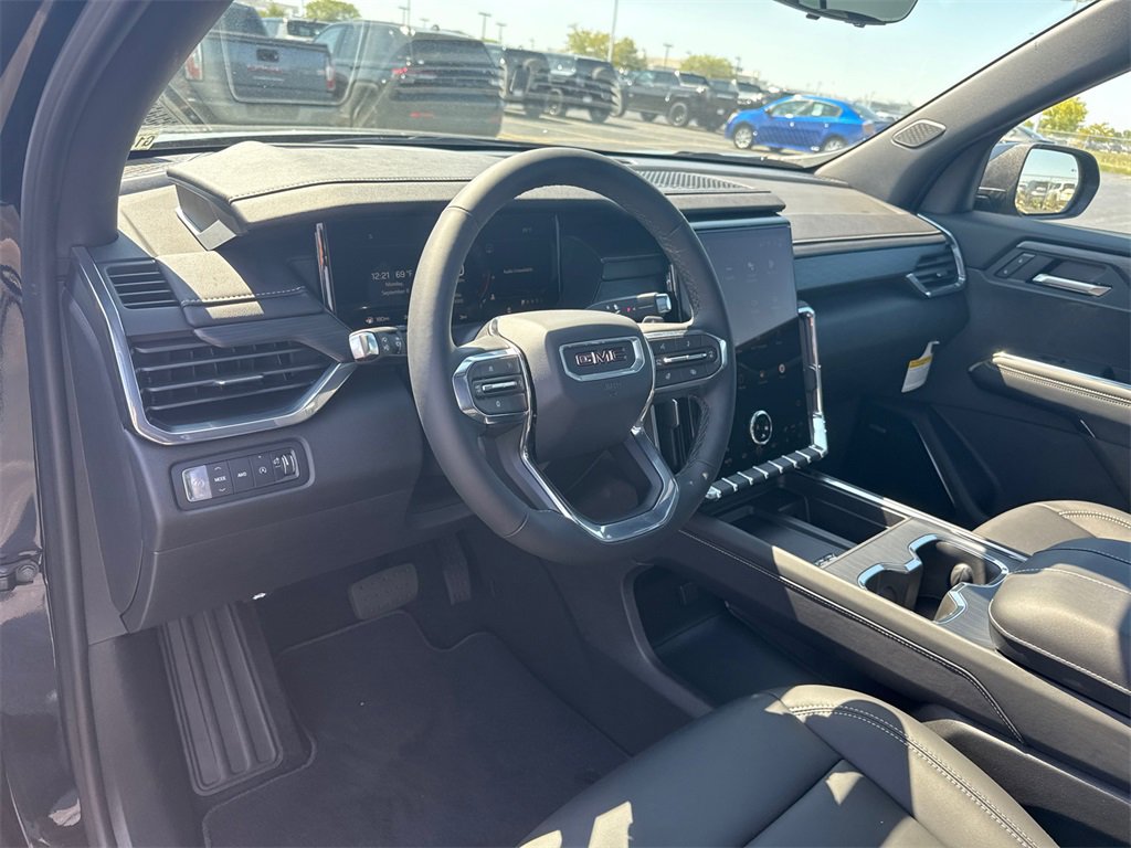 2026 Gmc Acadia Elevation Black Edition photo 17