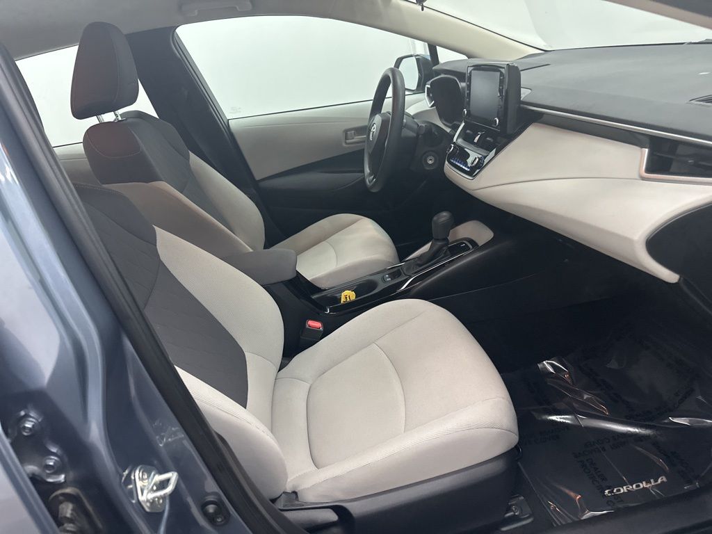 2022 Toyota Corolla LE photo 24