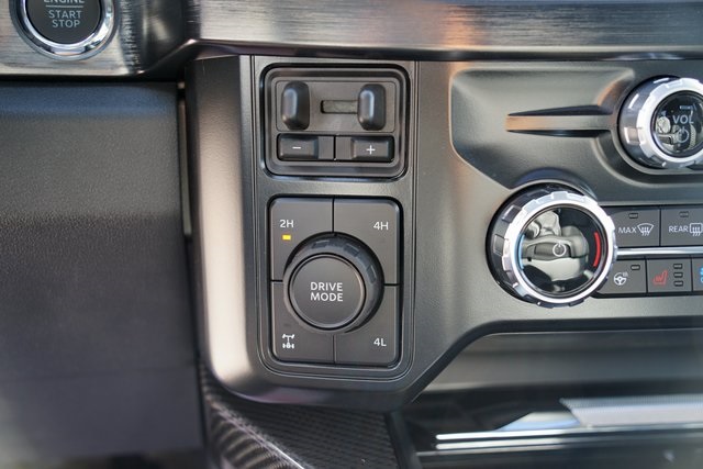 2025 FORD F-250 - Image 39