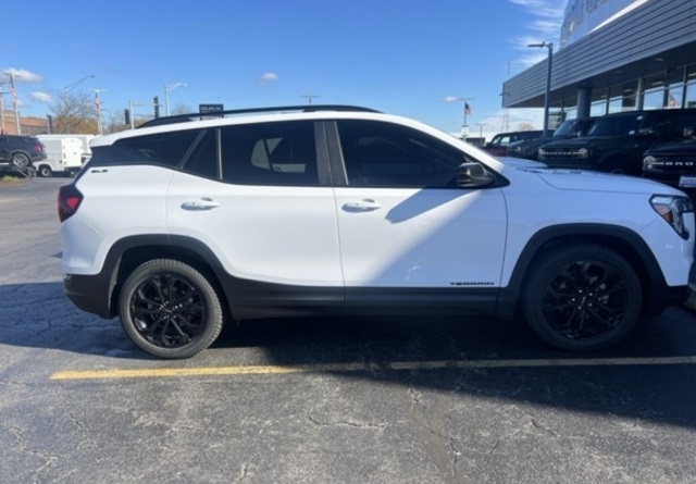 2022 Gmc Terrain SLE photo 4