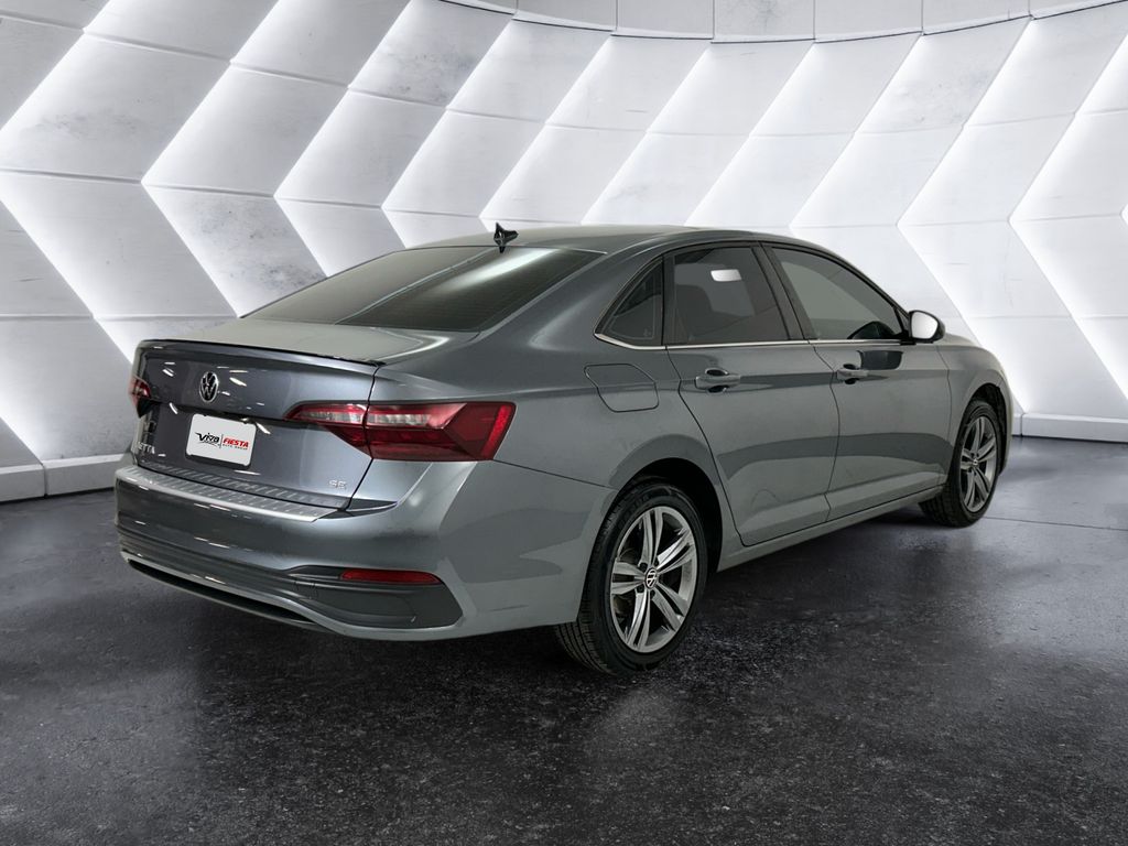 2023 Volkswagen Jetta 1.5T SE photo 4