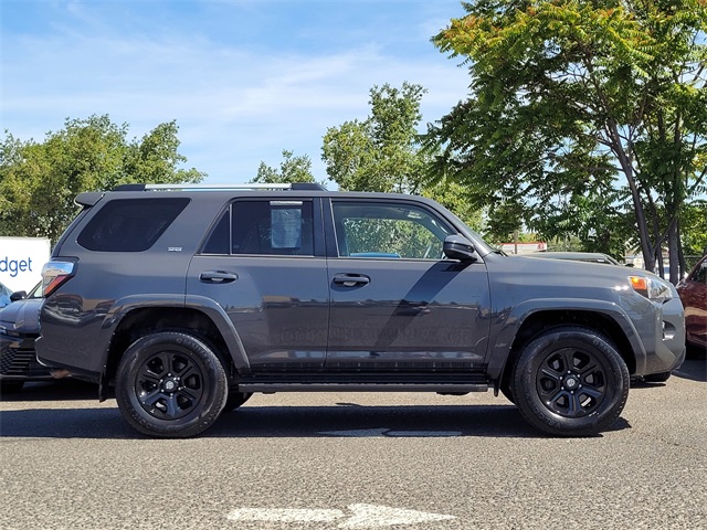 2024 Toyota 4Runner SR5 photo 4