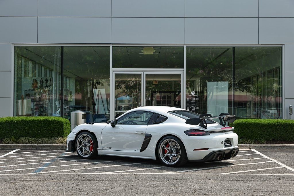 2023 Porsche Cayman GT4 RS photo 3