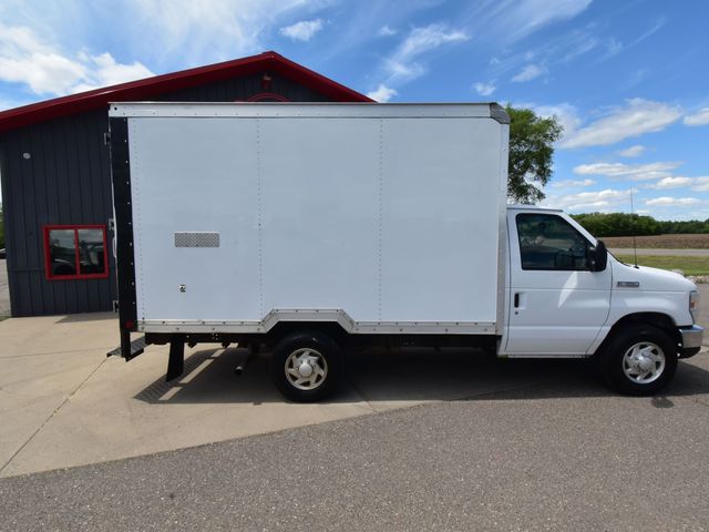 2019 Ford E-350 photo 3