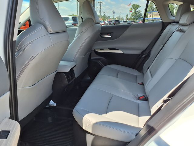 2024 Toyota Venza XLE photo 7