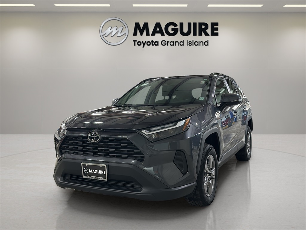 2024 Toyota RAV4 XLE's photo