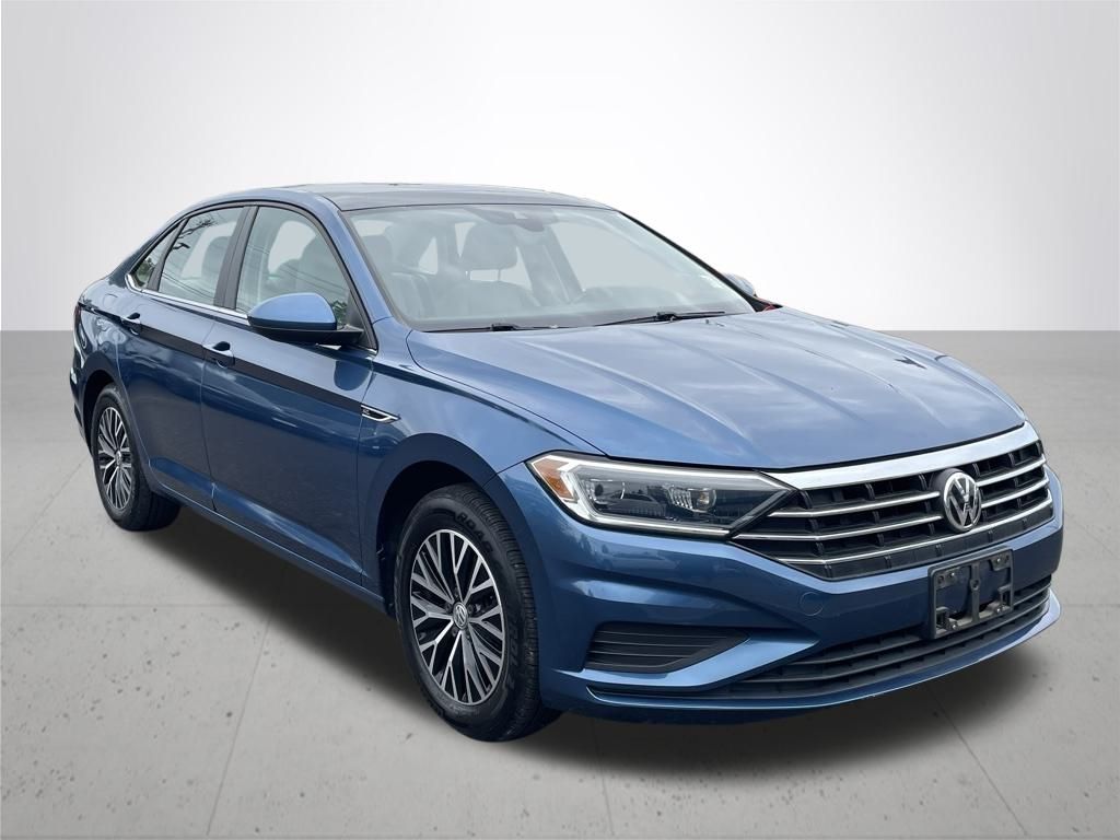 2019 Volkswagen Jetta SEL photo 2