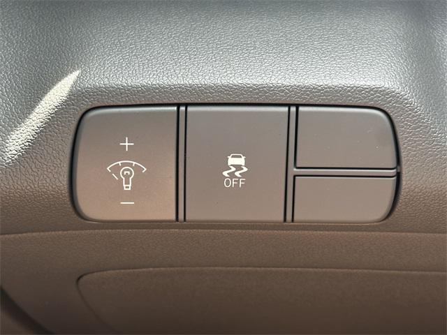 2025 Hyundai Elantra SEL Sport photo 29