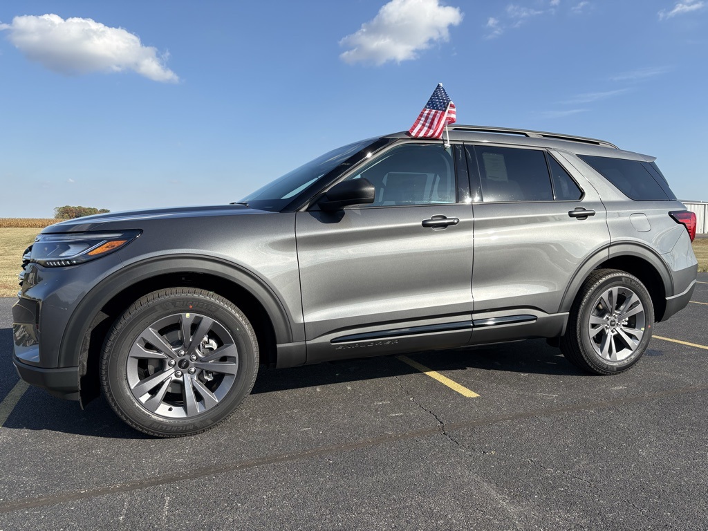 2026 Ford Explorer Active's photo