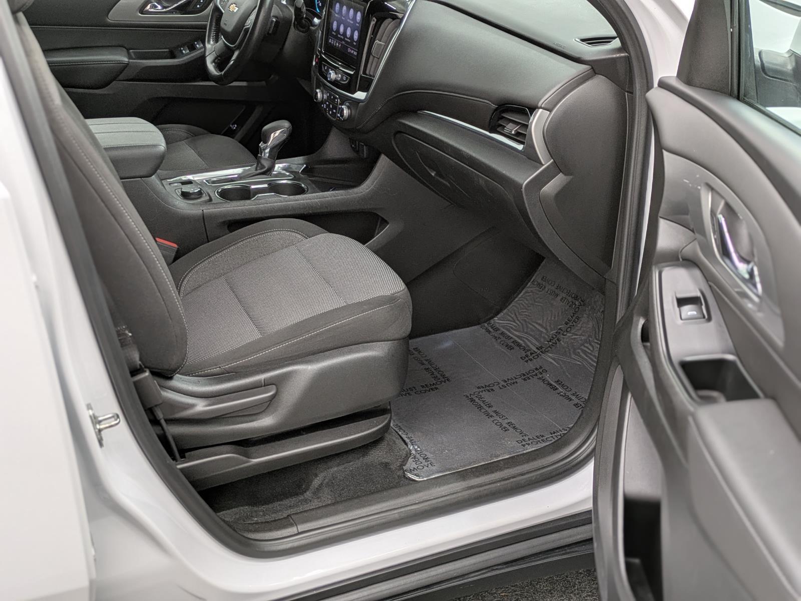 2022 Chevrolet Traverse Cloth photo 10