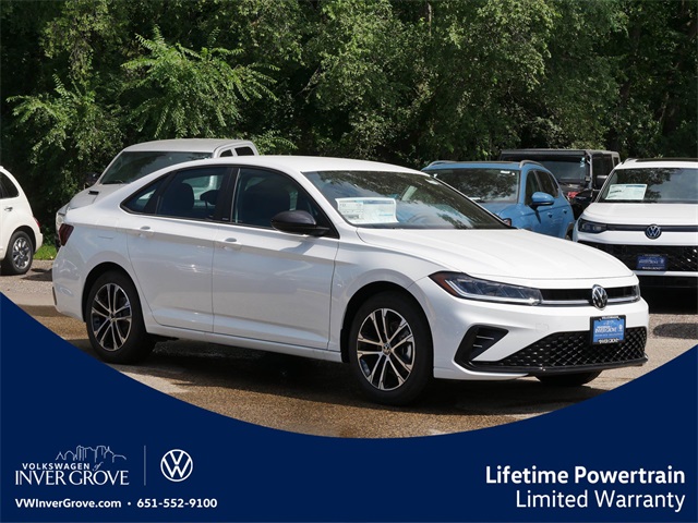 2025 Volkswagen Jetta Sport's photo